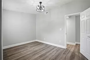 707 Aberdeen Cir, Tampa, FL 33617 - Photo 13