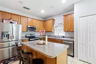 907 Hacienda Cir, Kissimmee, FL 34741 - Photo 13