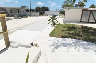 13400 Carol Dr, Hudson, FL 34667 - Photo 9