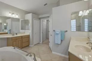 4967 Wild Daisy Ln, Venice, FL 34293 - Photo 11