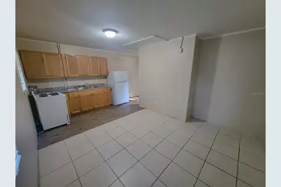 729 E Carolina Avenue, Deland, FL 32724 - Photo 3
