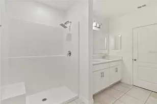 1154 Oak Bluff Dr, Davenport, FL 33837 - Photo 13