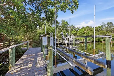 1325 Hidden Harbor Way, Sarasota, FL 34242 - Photo 19