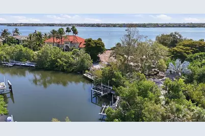 1325 Hidden Harbor Way, Sarasota, FL 34242 - Photo 21