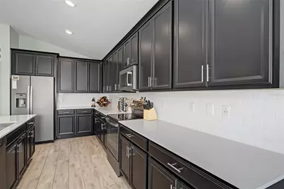 5705 Alenlon Way, Mount Dora, FL 32757 - Photo 15