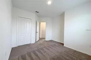 1162 Oak Bluff Dr, Davenport, FL 33837 - Photo 5