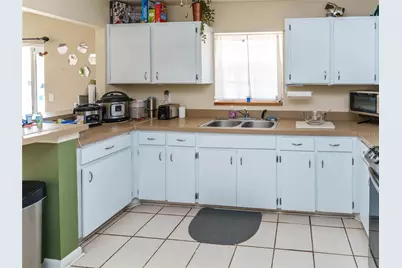 5392 Mariner Boulevard, Spring Hill, FL 34609 - Photo 9