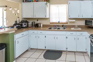5392 Mariner Blvd, Spring Hill, FL 34609 - Photo 9