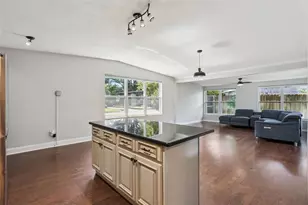 526 N Hampton Ave, Orlando, FL 32803 - Photo 11