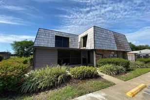 2949 Poplar Ave, Leesburg, FL 34748 - Photo 1