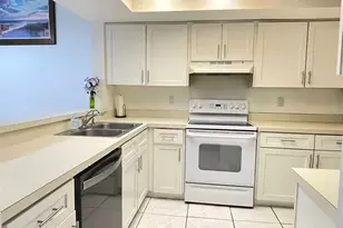 2562 Lakeway Branch Dr, Orlando, FL 32839 - Photo 13