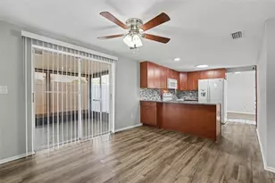 6404 Freedom Ct, Tampa, FL 33634 - Photo 5