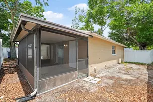 6404 Freedom Ct, Tampa, FL 33634 - Photo 15