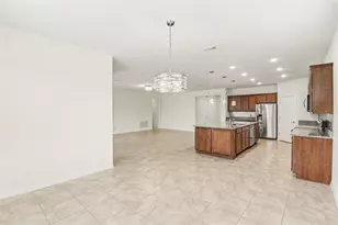 2898 Matera Dr, Saint Cloud, FL 34771 - Photo 5