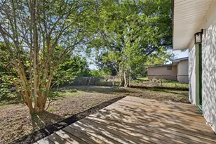 413 Country Club Dr, Oldsmar, FL 34677 - Photo 23