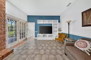 908 Oak Hollow Pl, Brandon, FL 33510 - Photo 29