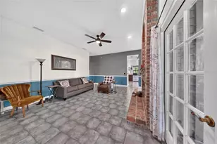 908 Oak Hollow Pl, Brandon, FL 33510 - Photo 27