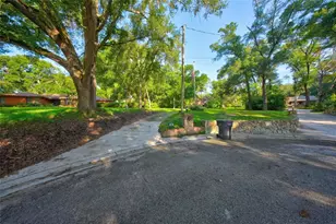 908 Oak Hollow Pl, Brandon, FL 33510 - Photo 11