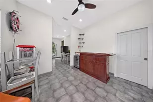 908 Oak Hollow Pl, Brandon, FL 33510 - Photo 23