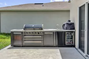 35179 Brienne St, Zephyrhills, FL 33541 - Photo 31