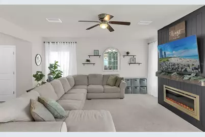 35179 Brienne Street, Zephyrhills, FL 33541 - Photo 5