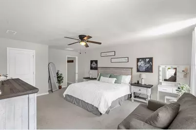 35179 Brienne Street, Zephyrhills, FL 33541 - Photo 17