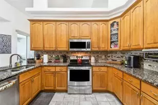 1900 Griff Wood Ct, Saint Cloud, FL 34772 - Photo 9