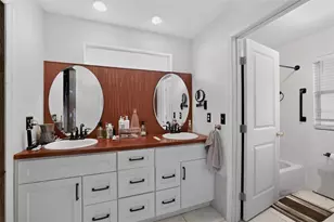 4204 S Renellie Dr, Tampa, FL 33611 - Photo 29