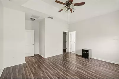 12324 Streambed Drive, Riverview, FL 33579 - Photo 9