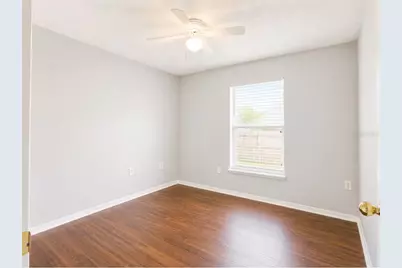 508 Pointe Allyson Way, Orlando, FL 32825 - Photo 9