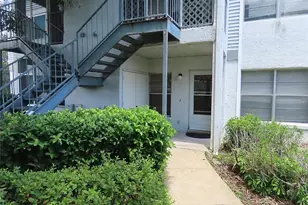 104 Northlake Dr, Sanford, FL 32773 - Photo 1