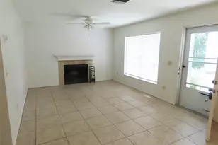 104 Northlake Dr, Sanford, FL 32773 - Photo 3