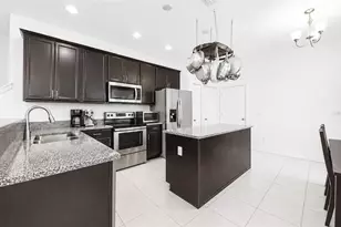 1136 E 10th St, Apopka, FL 32703 - Photo 5