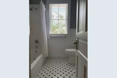 201 E Voorhis Avenue, Deland, FL 32724 - Photo 23