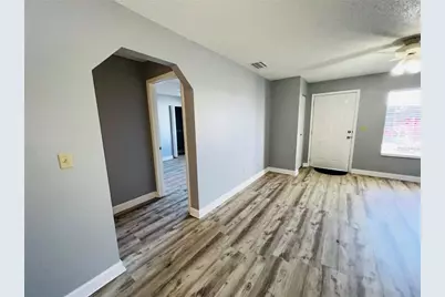 605 Ridge Terrace #605, Winter Haven, FL 33881 - Photo 5