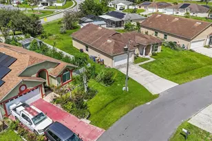 1147 Doncaster Ct, Kissimmee, FL 34758 - Photo 3