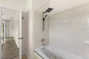 809 N Fern Creek Ave, Orlando, FL 32803 - Photo 17