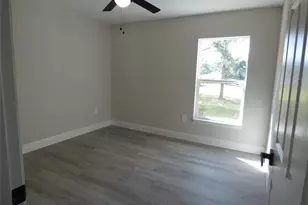 8114 N Voyager Dr, Citrus Springs, FL 34433 - Photo 9