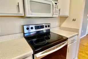 5467 Vineland Rd, Orlando, FL 32811 - Photo 13