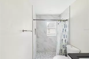 2800 E 113th Ave, Tampa, FL 33612 - Photo 9