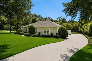 1215 Gray Ct, Eustis, FL 32726 - Photo 3