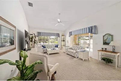 17239 SE 84th Knight Avenue, The Villages, FL 32162 - Photo 5