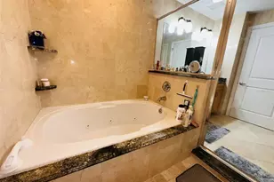 101 S Eola Dr, Orlando, FL 32801 - Photo 13
