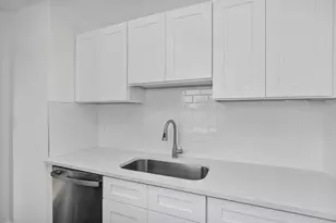 2027 30th Ave N, Saint Petersburg, FL 33713 - Photo 9