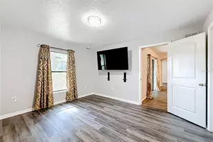 4475 Caicos Dr, Tavares, FL 32778 - Photo 19
