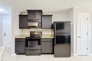 4475 Caicos Dr, Tavares, FL 32778 - Photo 11