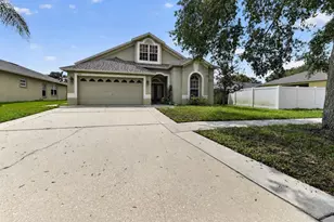 6717 Guilford Crest Dr, Apollo Beach, FL 33572 - Photo 3