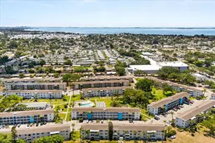 2425 Flamingo Blvd, Bradenton, FL 34207 - Photo 5
