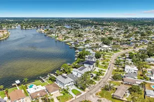 3800 Shore Acres Blvd NE, Saint Petersburg, FL 33703 - Photo 15