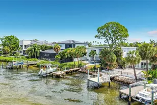 3800 Shore Acres Blvd NE, Saint Petersburg, FL 33703 - Photo 23